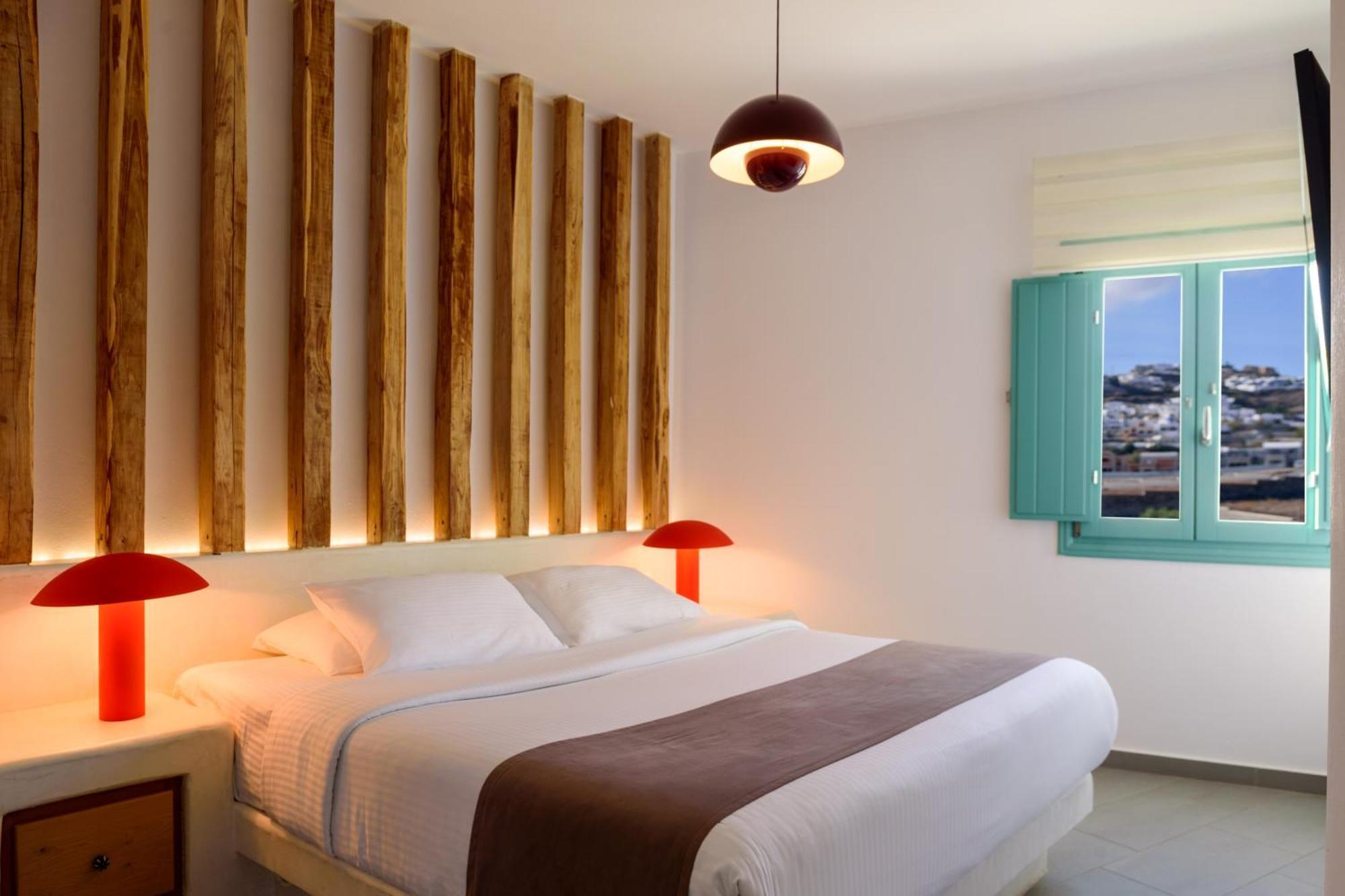 Neptune Luxury Suites Akrotírion Eksteriør bilde
