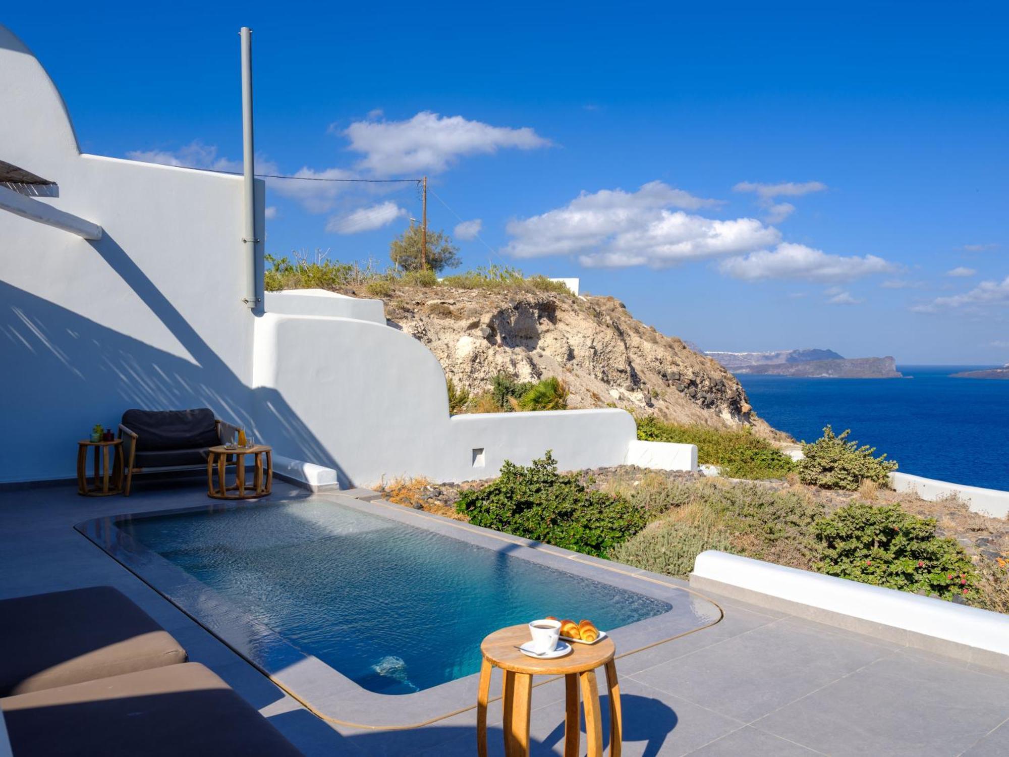 Neptune Luxury Suites Akrotírion Eksteriør bilde