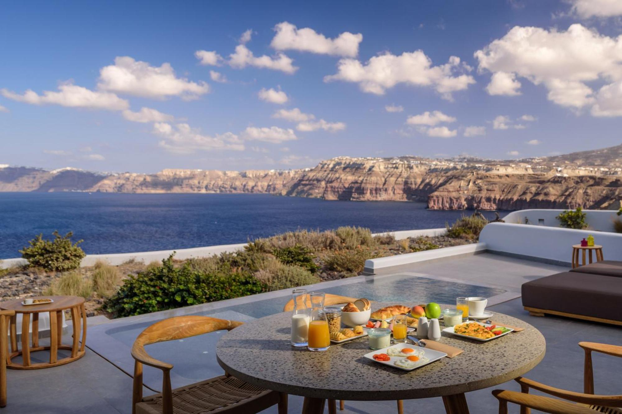 Neptune Luxury Suites Akrotírion Eksteriør bilde