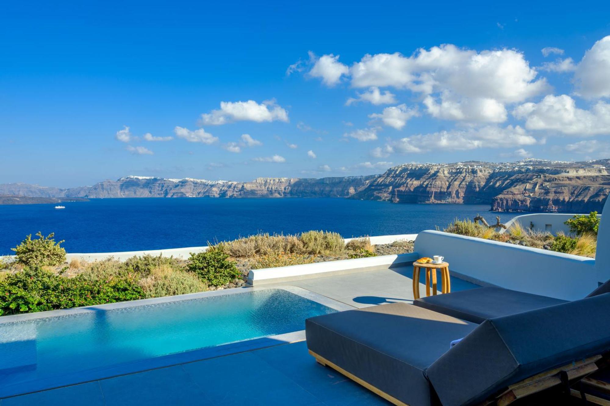 Neptune Luxury Suites Akrotírion Eksteriør bilde