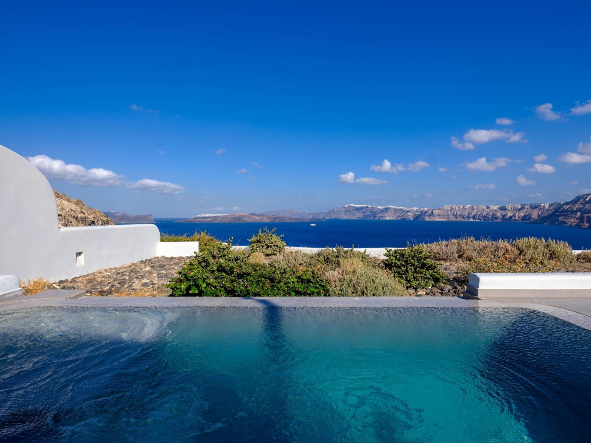 Neptune Luxury Suites Akrotírion Eksteriør bilde
